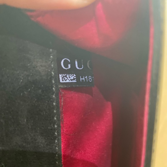 Gucci Patent Leather Romy Clutch - Picture 9 of 14